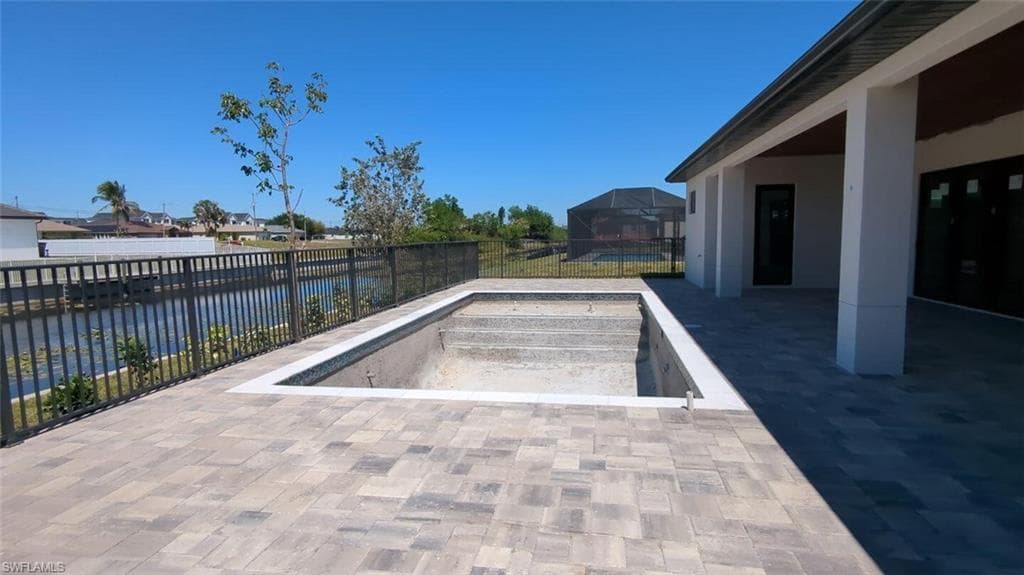 308 13th Ct, Cape Coral, FL 33991-14