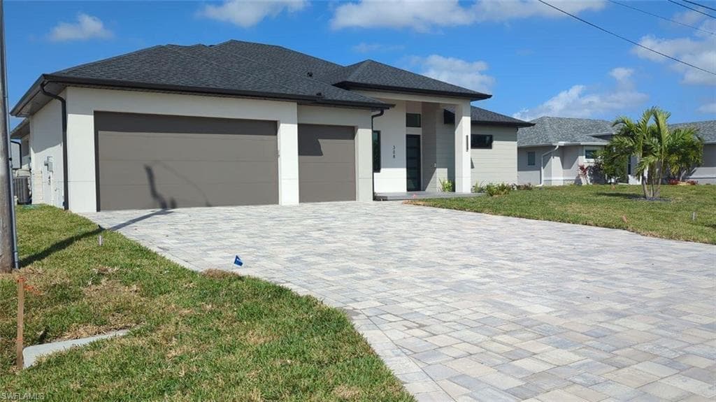308 13th Ct, Cape Coral, FL 33991-2