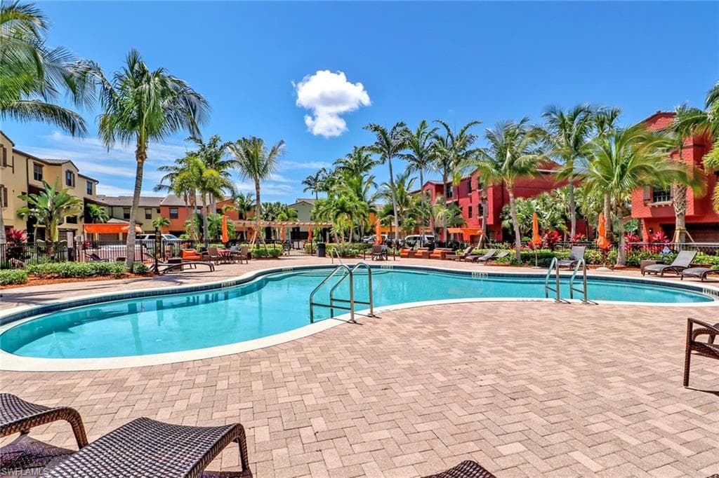 9065 Albion Ln N 4903, Naples, FL 34113-23