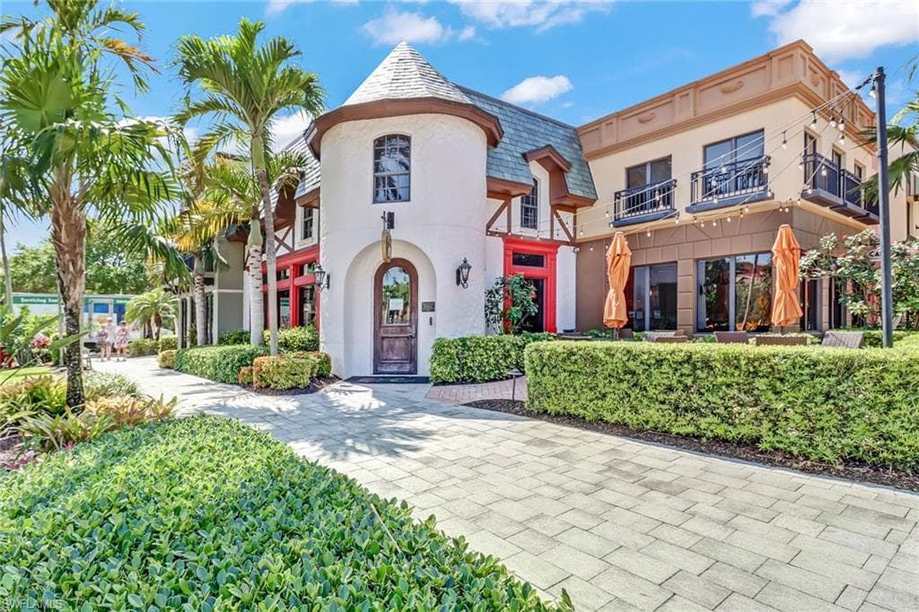 9065 Albion Ln N 4903, Naples, FL 34113-30