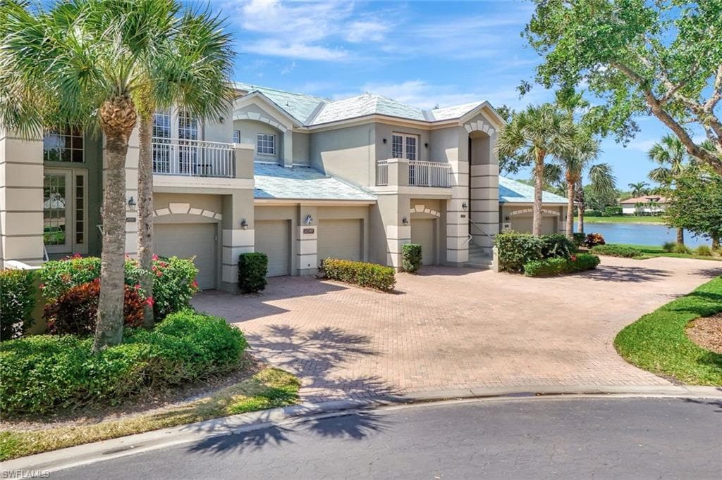 9041 Whimbrel Watch Ln 201, Naples, FL 34109-3
