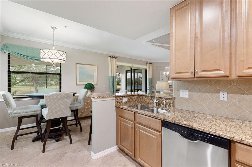 3161 Aviamar Cir 101, Naples, FL 34114-14