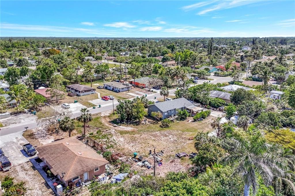 5421 Martin St, Naples, FL 34113-21