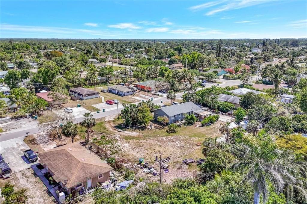 5421 Martin St, Naples, FL 34113-6