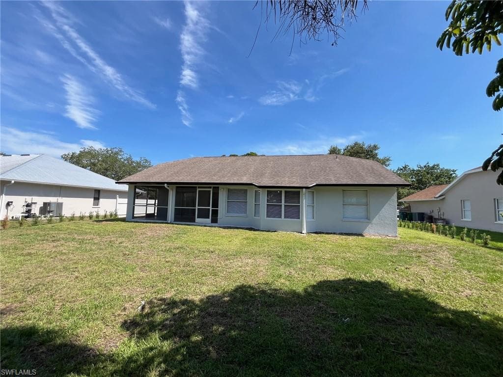 2285 River Reach Dr, Naples, FL 34104-29