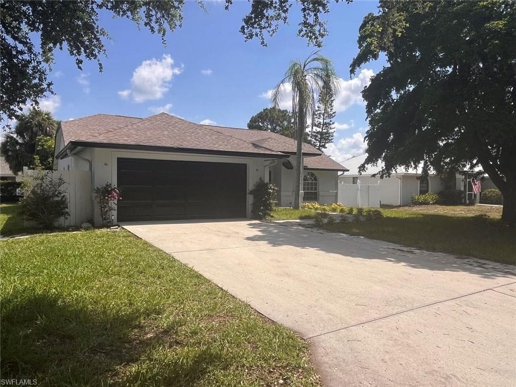 2285 River Reach Dr, Naples, FL 34104-4