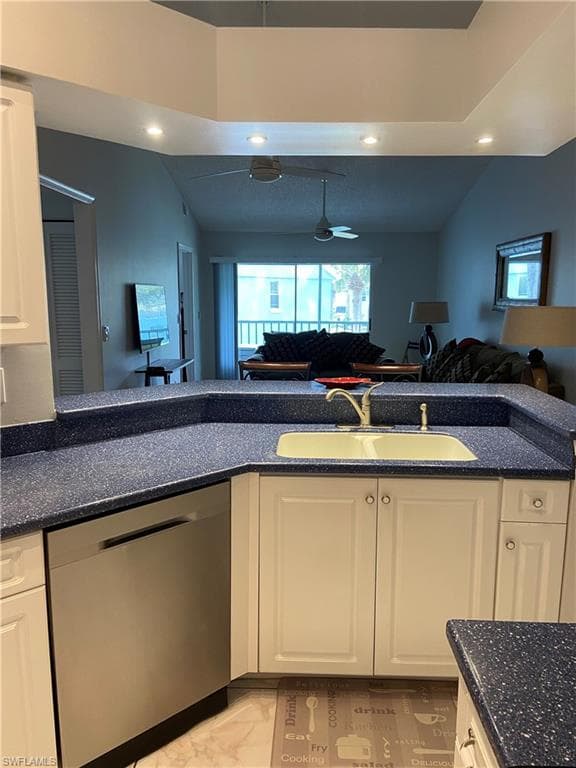 157 Wading Bird Cir K201, Naples, FL 34110-3