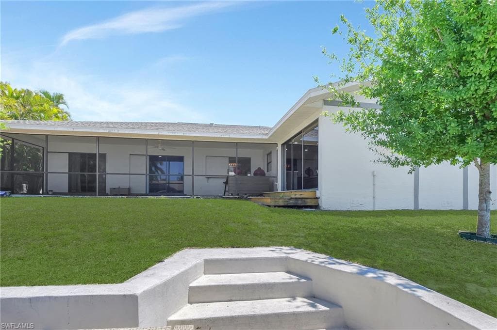 2226 19th Pl, Cape Coral, FL 33990-42