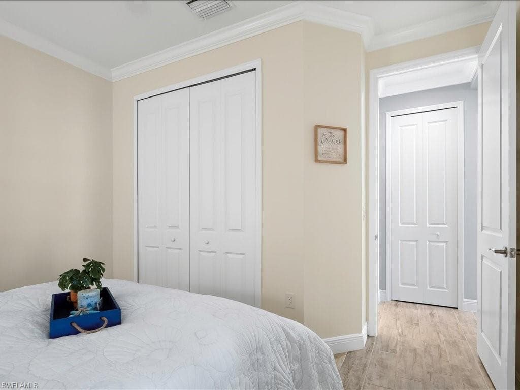 2138 Marquesa Cir, Naples, FL 34112-14