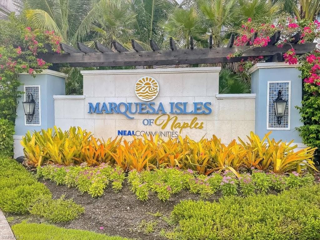 2138 Marquesa Cir, Naples, FL 34112-22