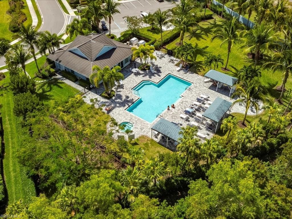 2138 Marquesa Cir, Naples, FL 34112-28