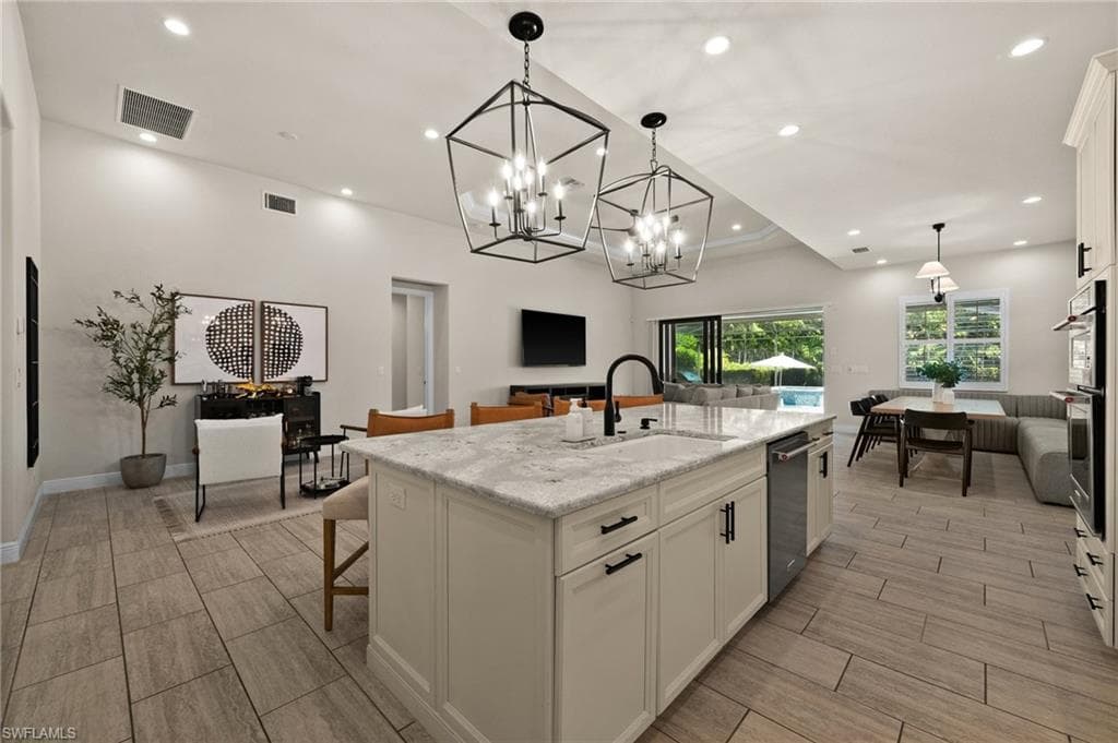10030 Florence Cir, Naples, FL 34119-11