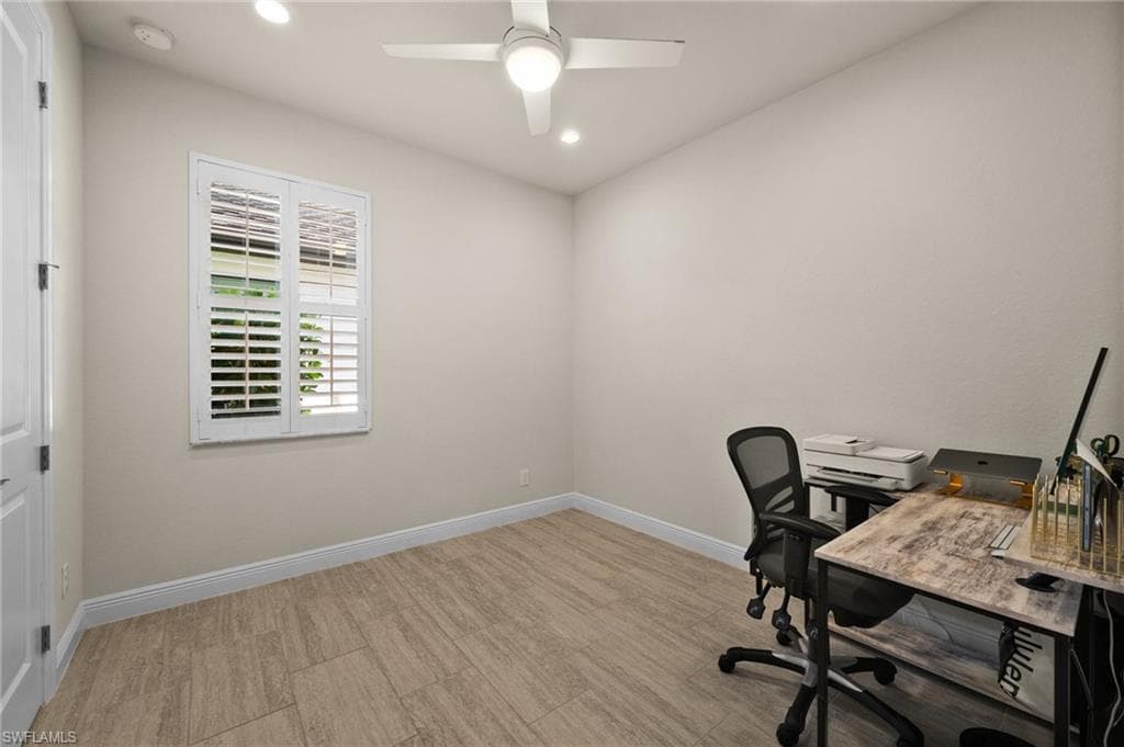 10030 Florence Cir, Naples, FL 34119-27