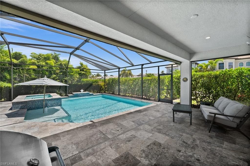 10030 Florence Cir, Naples, FL 34119-36