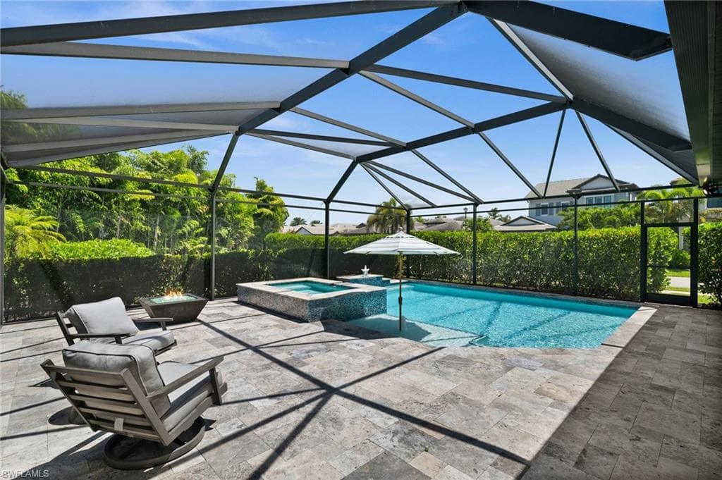 10030 Florence Cir, Naples, FL 34119-38