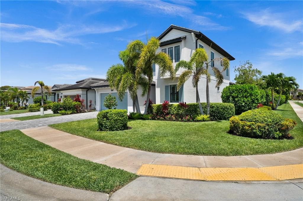 10030 Florence Cir, Naples, FL 34119-40