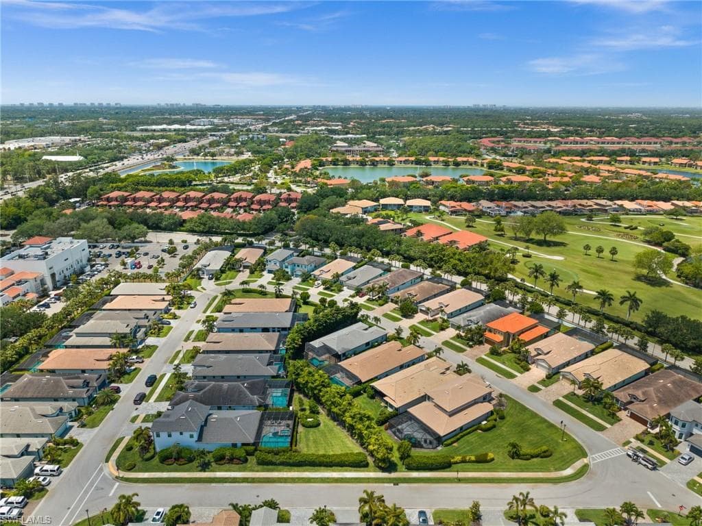 10030 Florence Cir, Naples, FL 34119-5