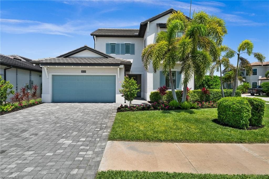 10030 Florence Cir, Naples, FL 34119-6