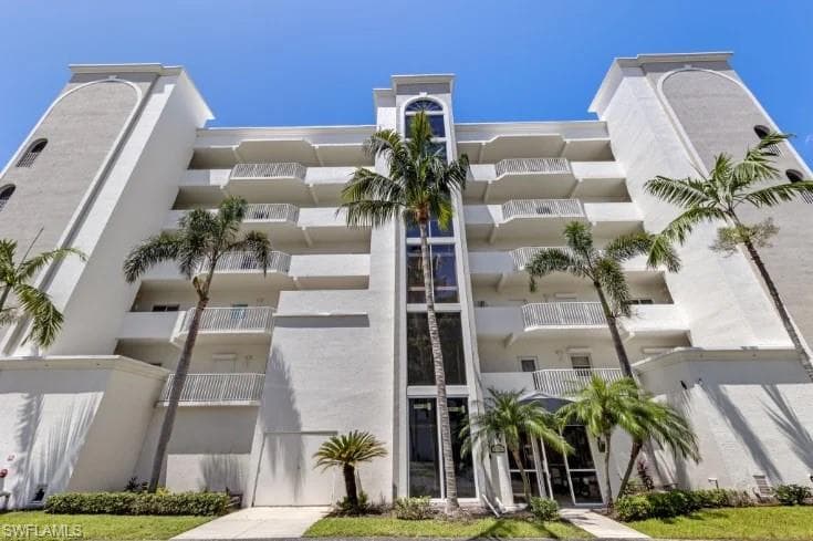 4361 Bay Beach Ln 224, Fort Myers Beach, FL 33931-31