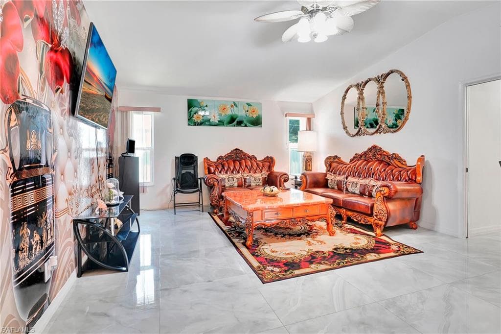 2216 8th Ter, Cape Coral, FL 33990-15