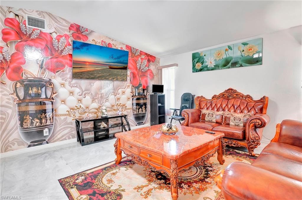 2216 8th Ter, Cape Coral, FL 33990-16