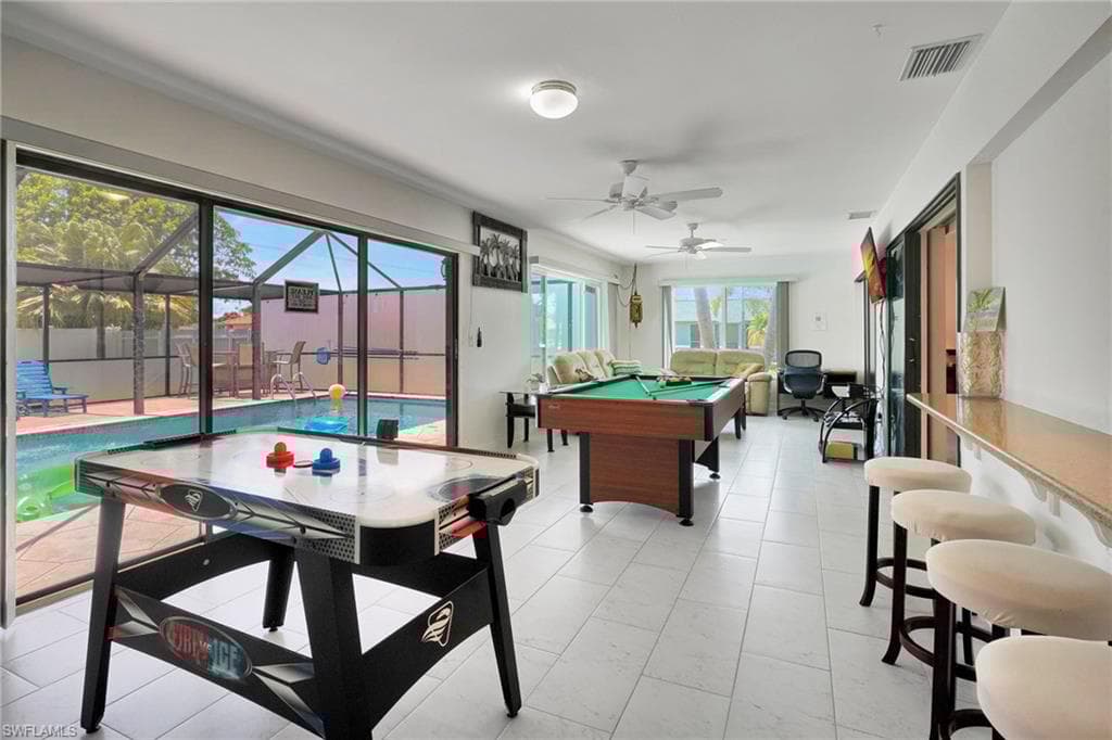 2216 8th Ter, Cape Coral, FL 33990-30
