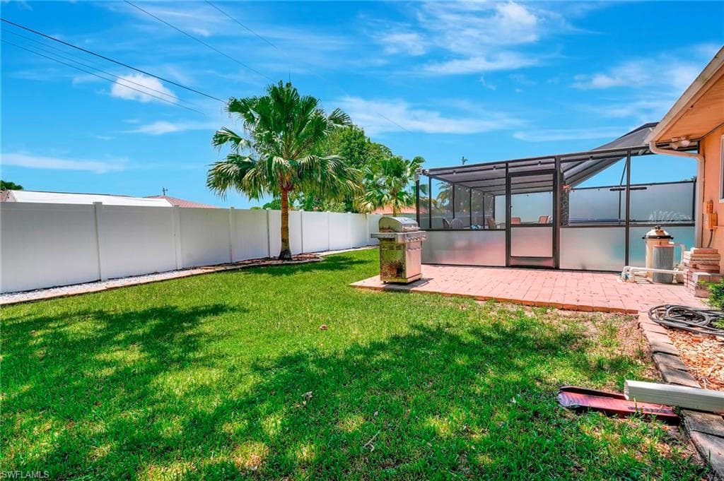 2216 8th Ter, Cape Coral, FL 33990-48