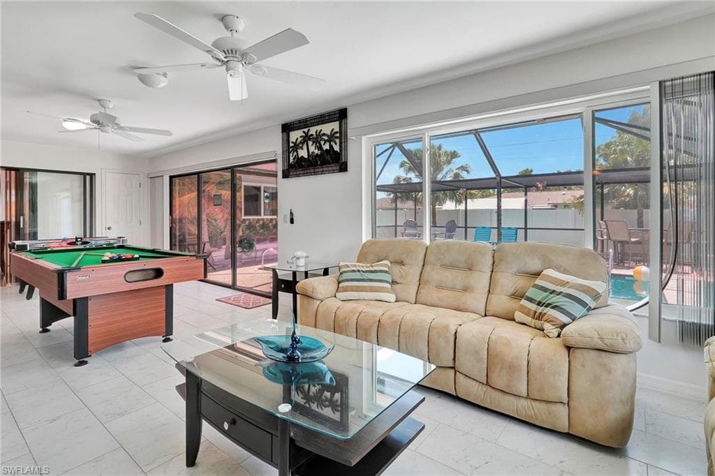 2216 8th Ter, Cape Coral, FL 33990-5