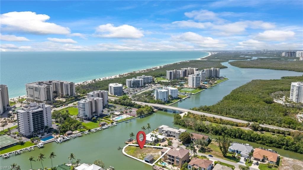 140 Flamingo Ave, Naples, FL 34108-8