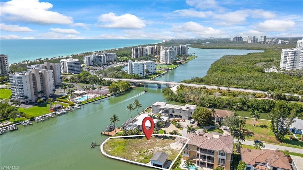 140 Flamingo Ave, Naples, FL 34108-16