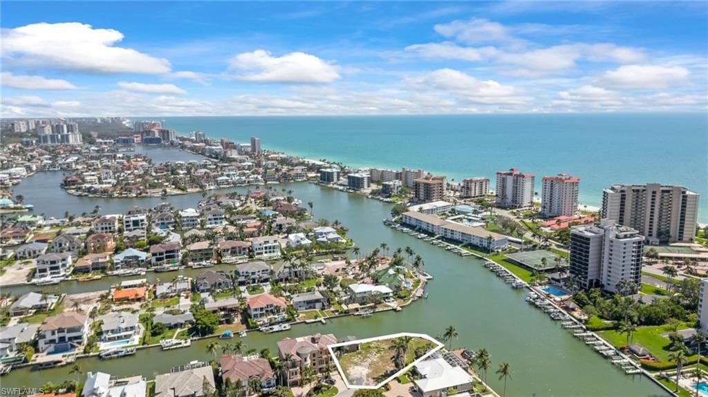 140 Flamingo Ave, Naples, FL 34108-2