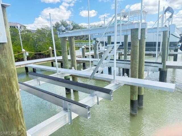 268b Wiggins Bay Dr, Naples, FL 34110-3