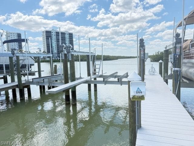 268b Wiggins Bay Dr, Naples, FL 34110-4