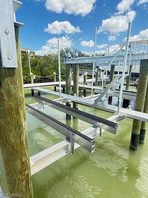 268b Wiggins Bay Dr, Naples, FL 34110-5