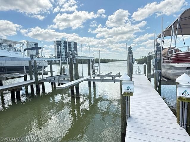 268b Wiggins Bay Dr, Naples, FL 34110-8