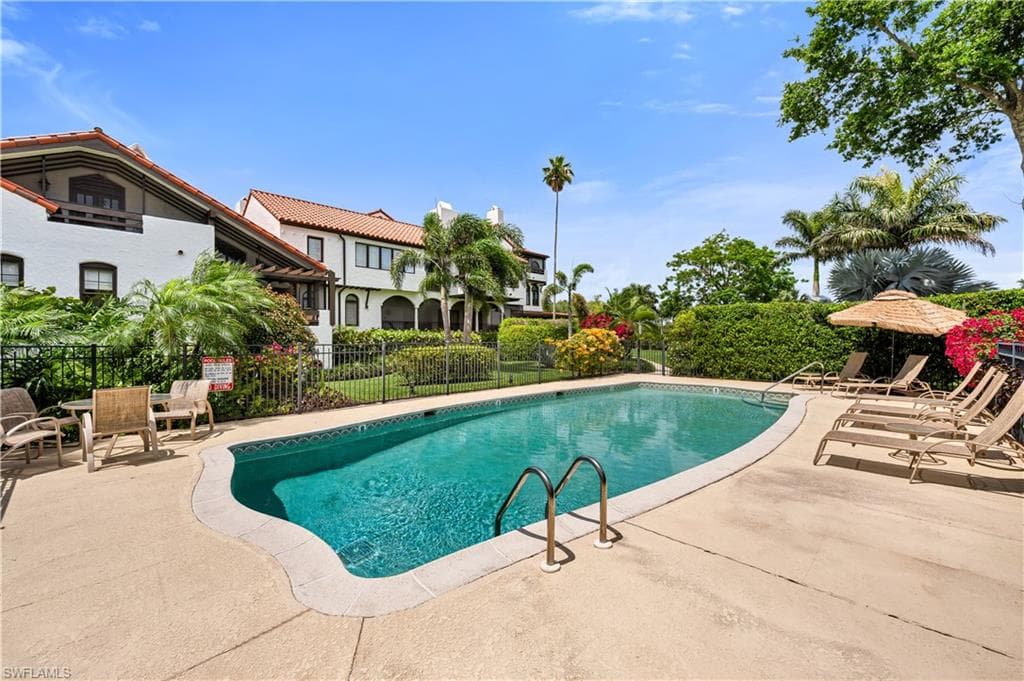 5850 Pelican Bay Blvd A3, Naples, FL 34108-22