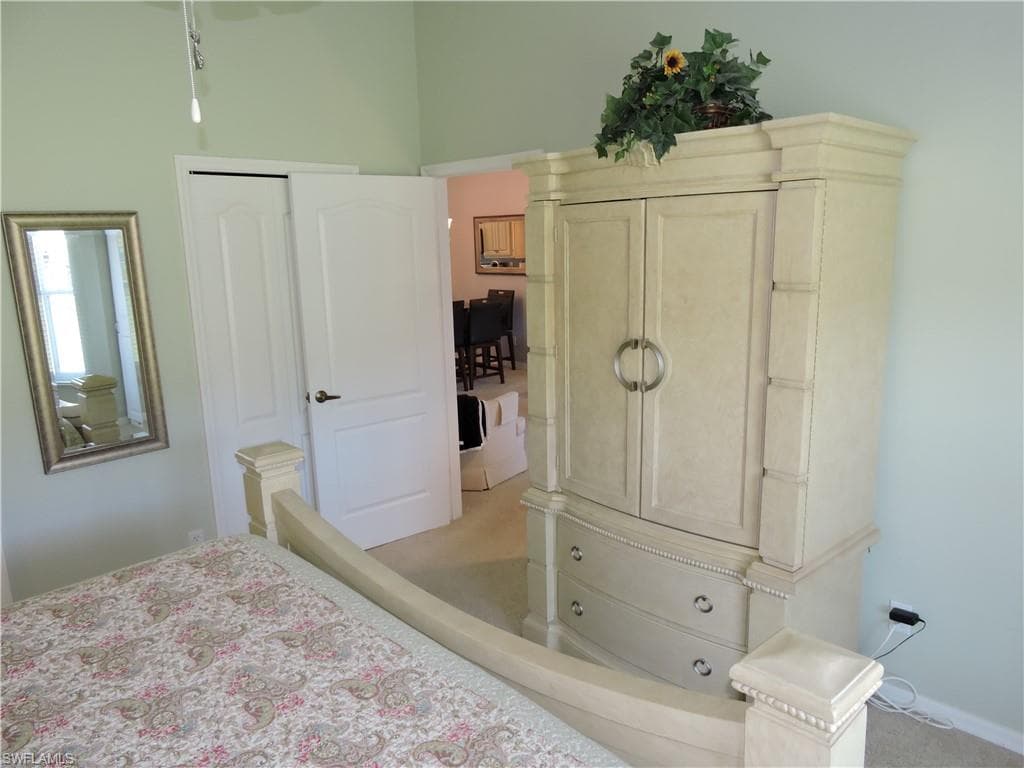 2915 Cypress Trace Cir 204, Naples, FL 34119-15