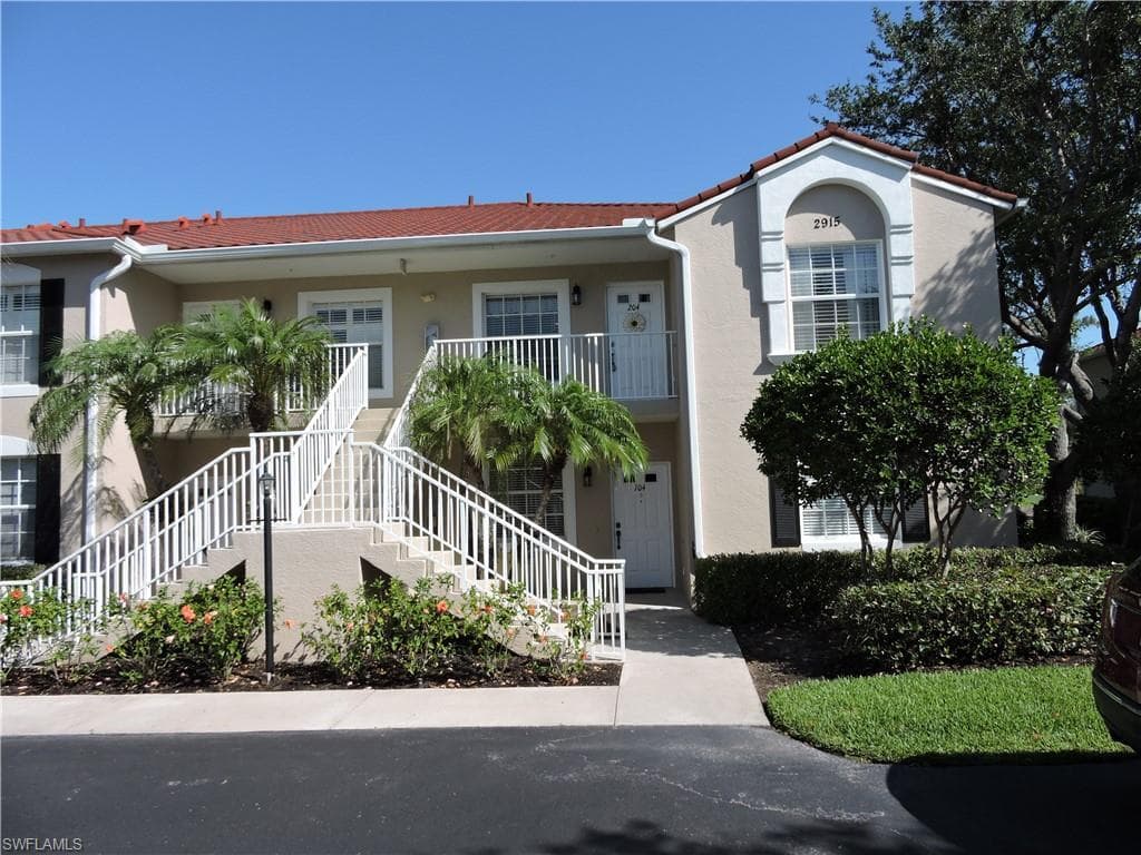 2915 Cypress Trace Cir 204, Naples, FL 34119-3