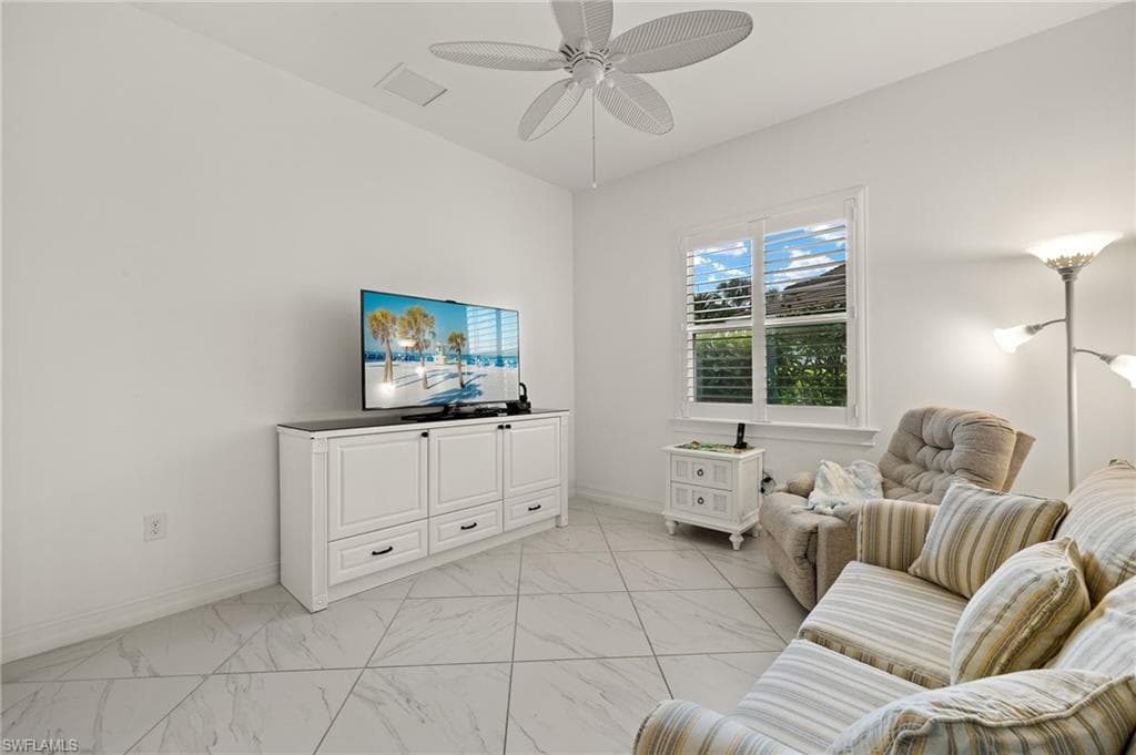 14809 Windward Ln, Naples, FL 34114-16