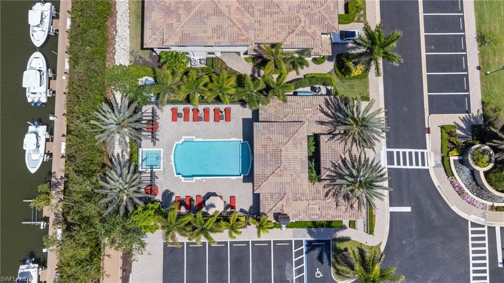 2488 Breakwater Way 102, Naples, FL 34112-39