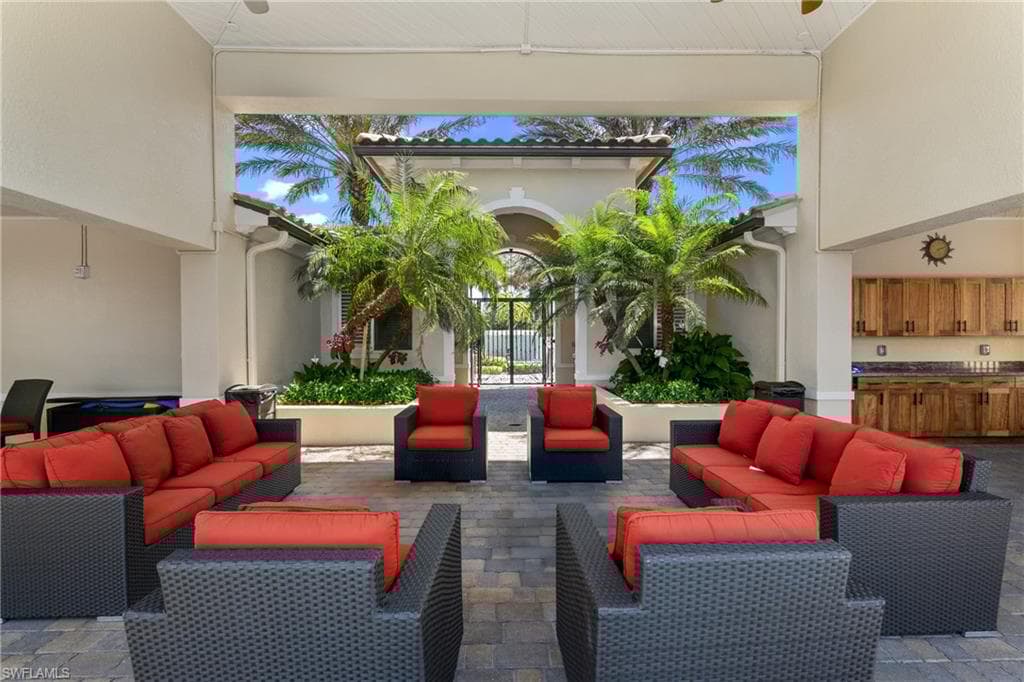 2488 Breakwater Way 102, Naples, FL 34112-42