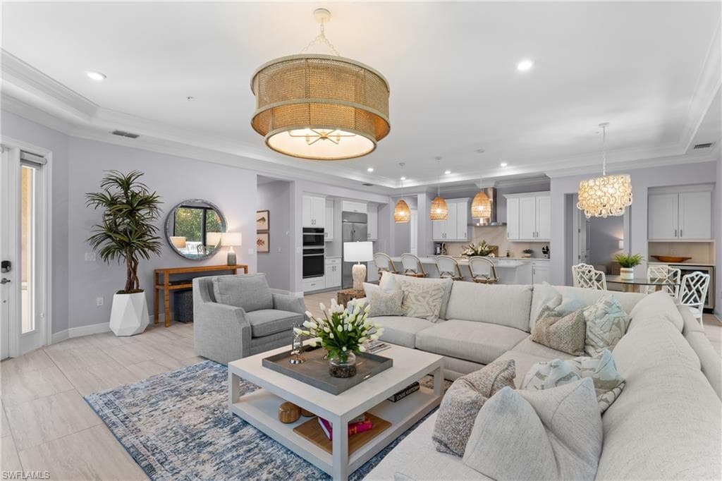 2488 Breakwater Way 102, Naples, FL 34112-5