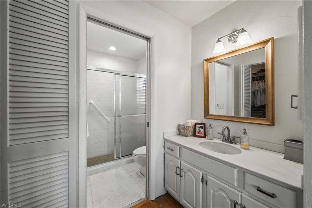 4469 Beechwood Lake Dr, Naples, FL 34112-15