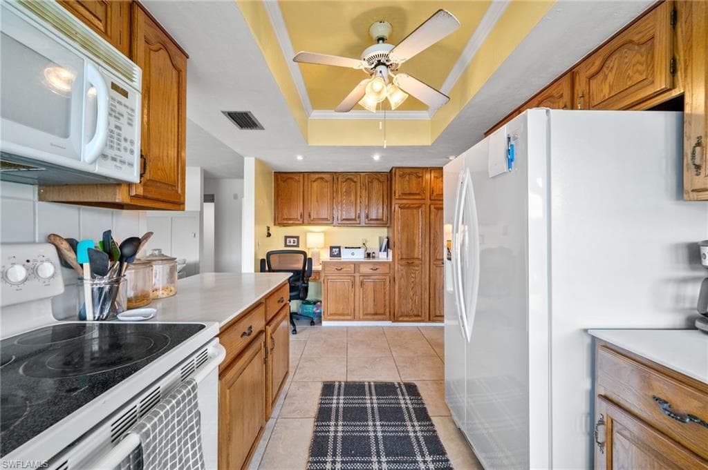 4469 Beechwood Lake Dr, Naples, FL 34112-19