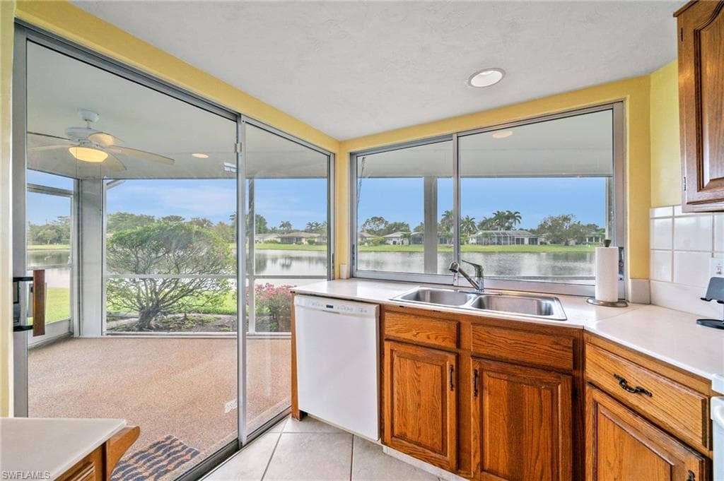 4469 Beechwood Lake Dr, Naples, FL 34112-20