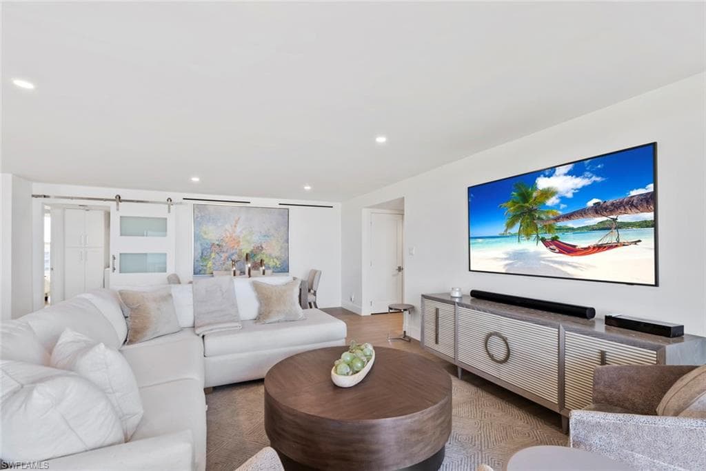10701 Gulf Shore Dr 402, Naples, FL 34108-8