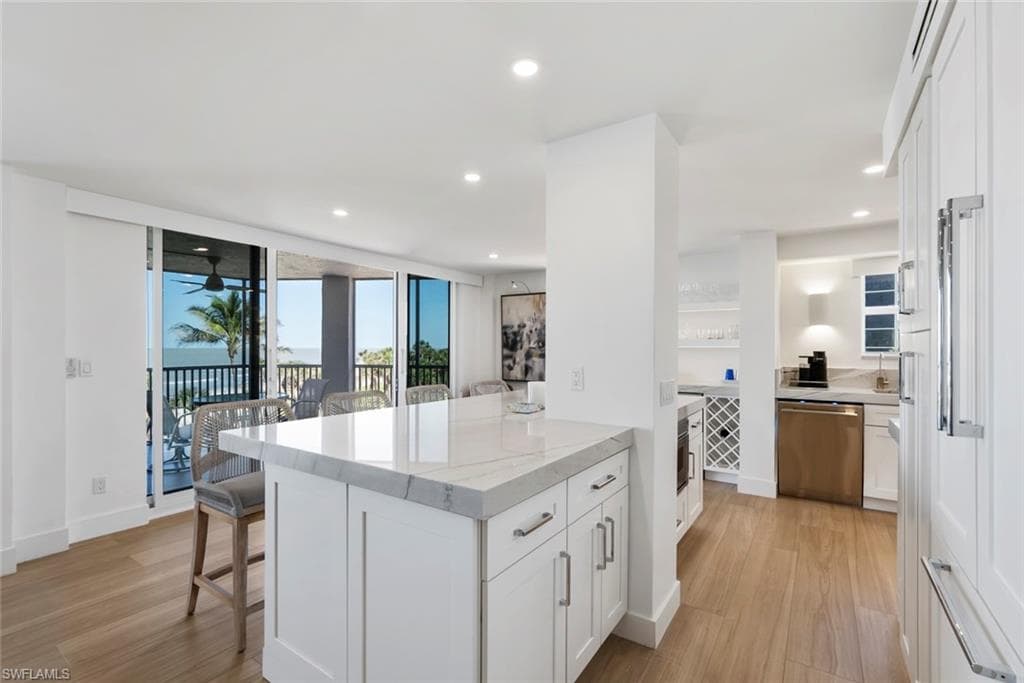 10701 Gulf Shore Dr 402, Naples, FL 34108-19