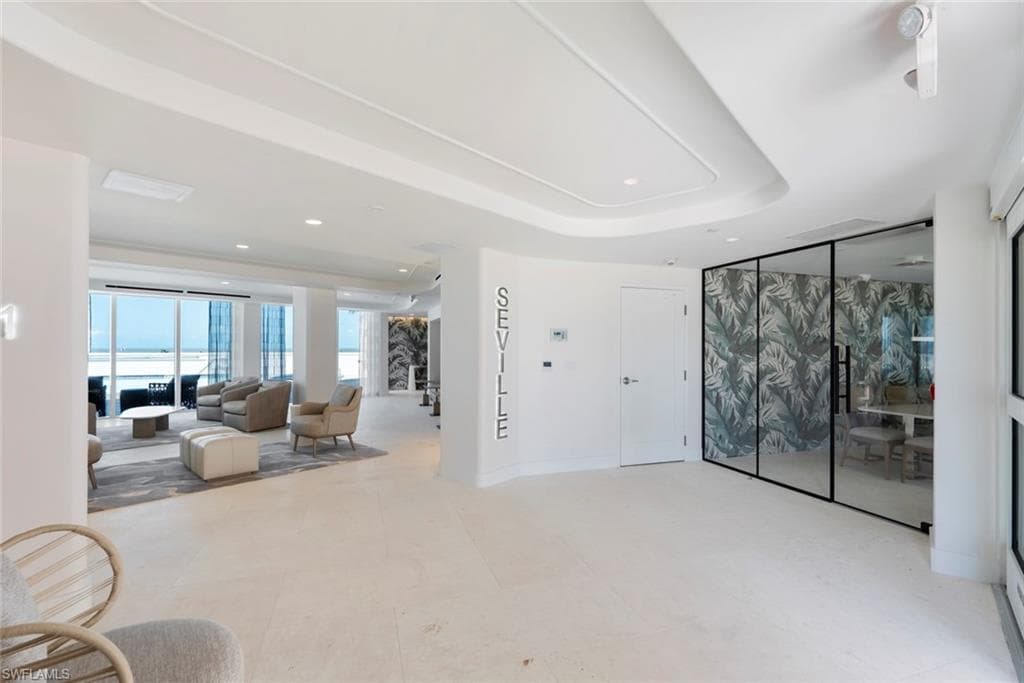 10701 Gulf Shore Dr 402, Naples, FL 34108-34