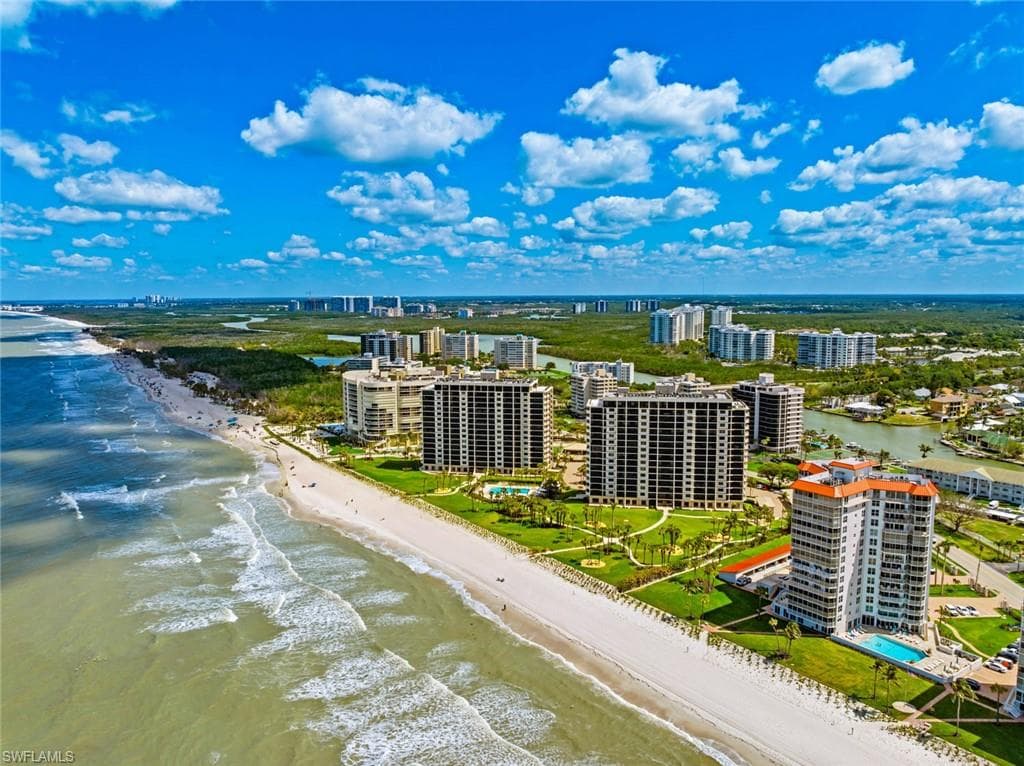 10701 Gulf Shore Dr 402, Naples, FL 34108-45