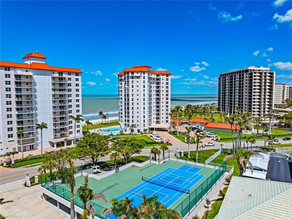 10701 Gulf Shore Dr 402, Naples, FL 34108-47